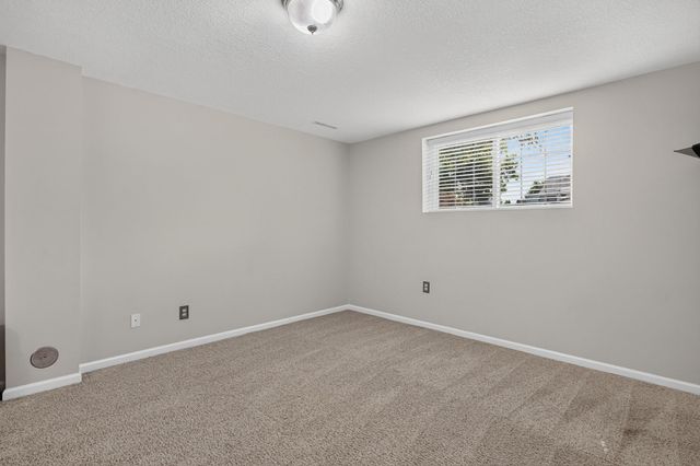3410 St James Avenue, Bettendorf, IA 52722