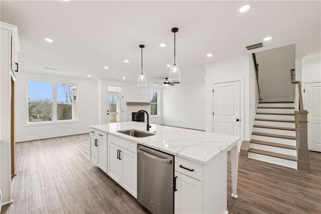 4306 Burton Bend Way 150, Buford, GA 30518