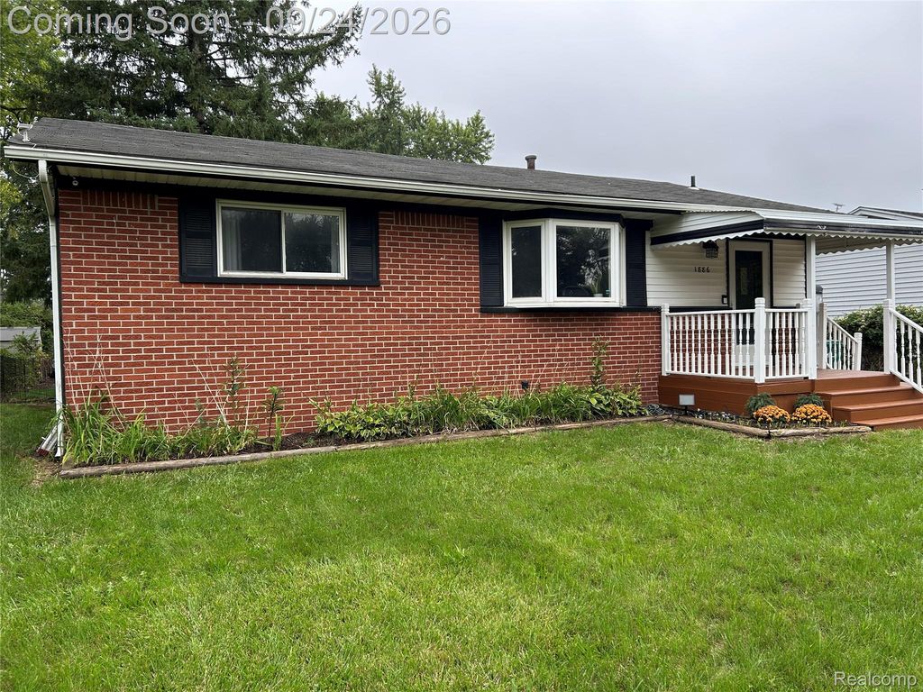 1886 Emerson Avenue, Ypsilanti Charter Township, MI 48198