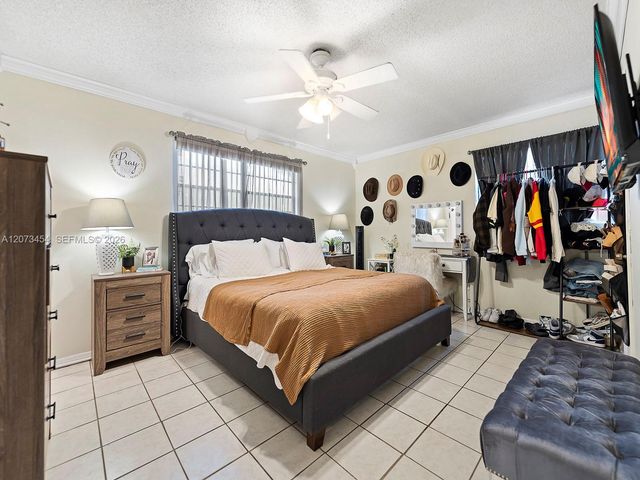5009 SW 104th Avenue, Cooper City, FL 33328