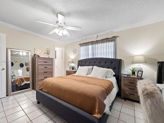 5009 SW 104th Avenue, Cooper City, FL 33328
