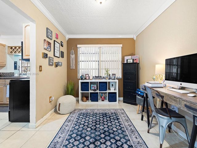 5009 SW 104th Avenue, Cooper City, FL 33328