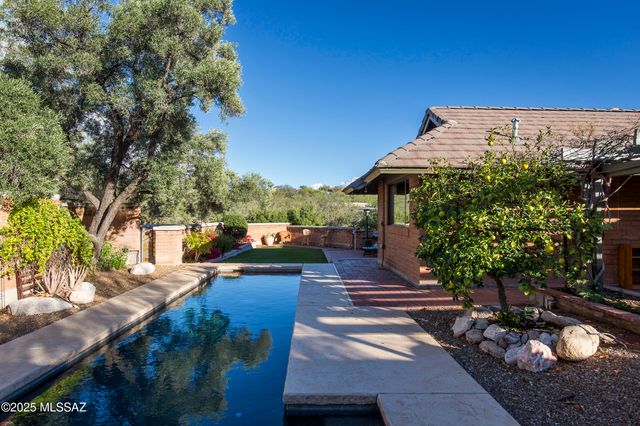 6300 E Via de la Yerba, Tucson, AZ 85750