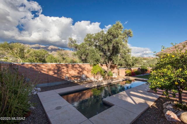 6300 E Via de la Yerba, Tucson, AZ 85750