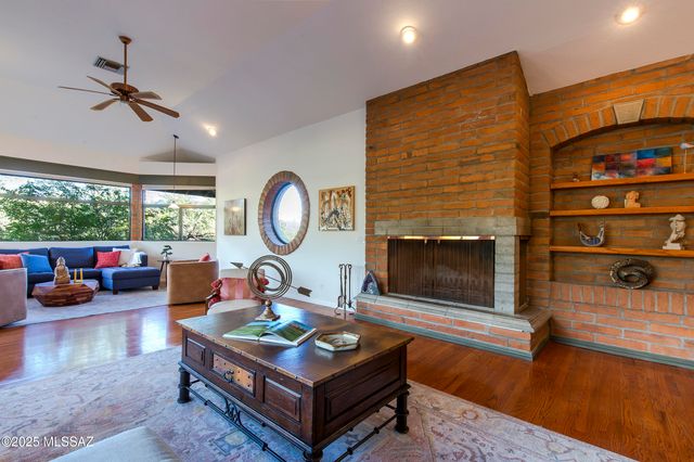 6300 E Via de la Yerba, Tucson, AZ 85750