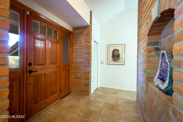 6300 E Via de la Yerba, Tucson, AZ 85750