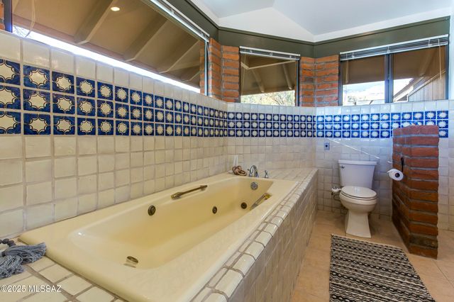 6300 E Via de la Yerba, Tucson, AZ 85750