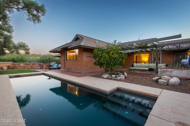 6300 E Via de la Yerba, Tucson, AZ 85750