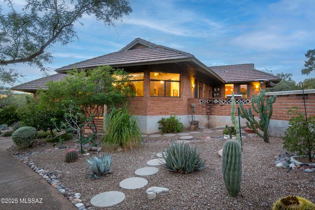 6300 E Via de la Yerba, Tucson, AZ 85750