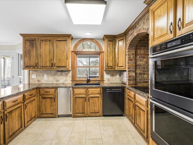 652 McCready Drive, Dallas, GA 30157