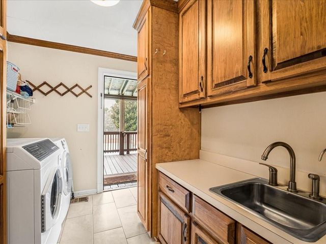 652 McCready Drive, Dallas, GA 30157