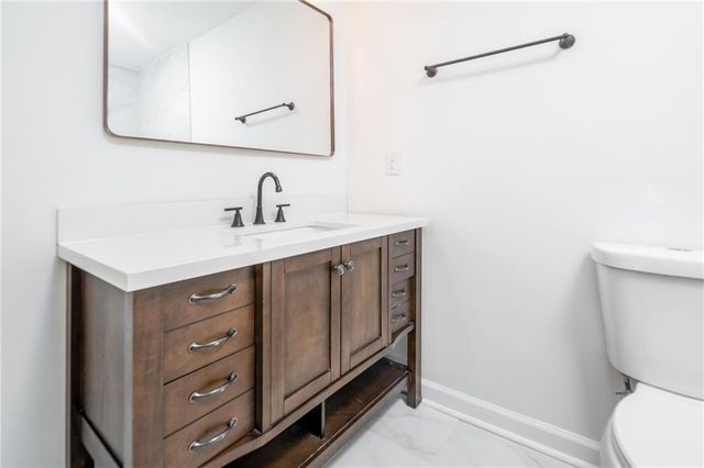 2215 Gordon SE Circle, Smyrna, GA 30080