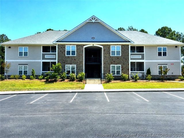 260 Gallery Drive 102, Spring Lake, NC 28390