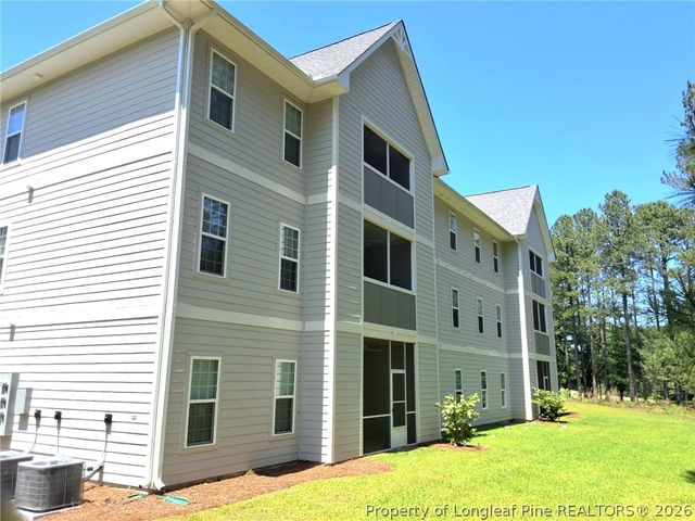 260 Gallery Drive 102, Spring Lake, NC 28390