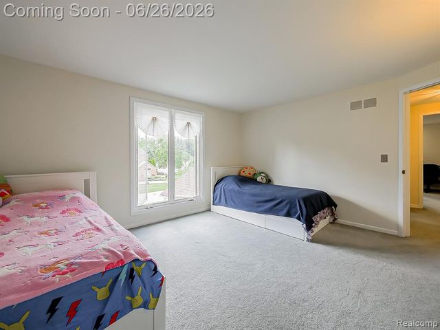 29523 Shenandoah Drive, Farmington, MI 48331