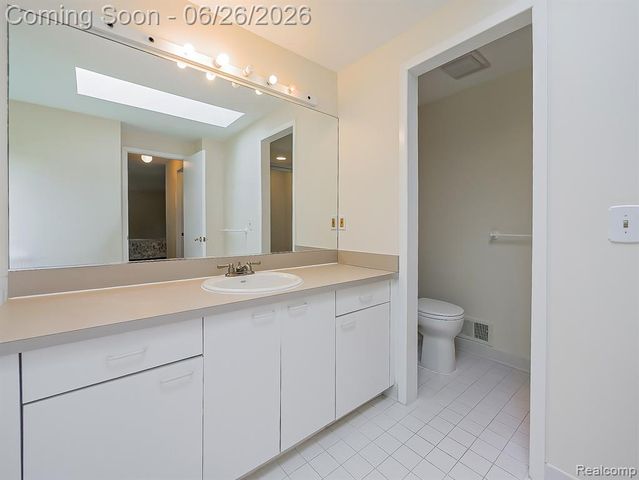 29523 Shenandoah Drive, Farmington, MI 48331