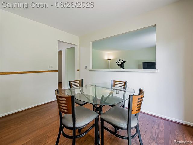 29523 Shenandoah Drive, Farmington, MI 48331
