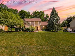 29523 Shenandoah Drive, Farmington, MI 48331