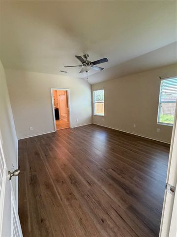 657 Cameron Way, Azle, TX 76020