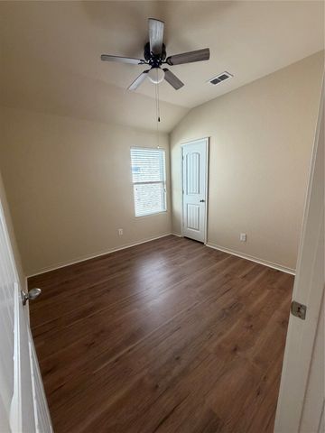 657 Cameron Way, Azle, TX 76020