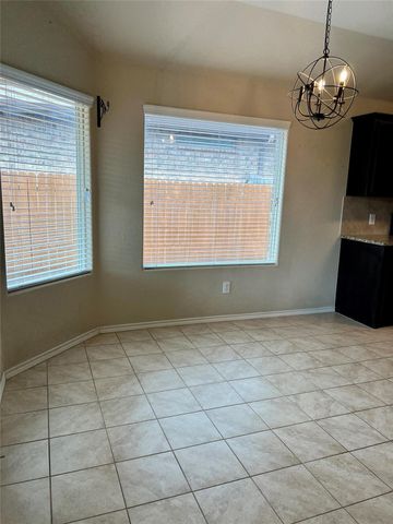 657 Cameron Way, Azle, TX 76020