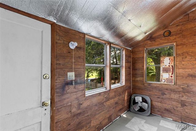 4434 compton, St Louis, MO 63111