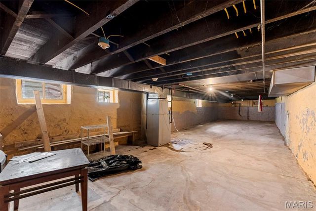 4434 compton, St Louis, MO 63111