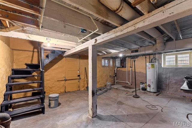 4434 compton, St Louis, MO 63111