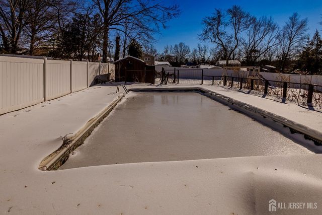 25 colburn Road, East Brunswick, NJ 08816