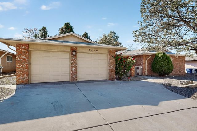 6700 Esther Avenue NE, Albuquerque, NM 87109