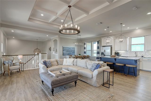 6501 Villa Castellon Dr, Port Aransas, TX 78373