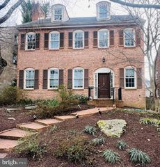 4436 ALBEMARLE ST NW, Washington, DC 20016