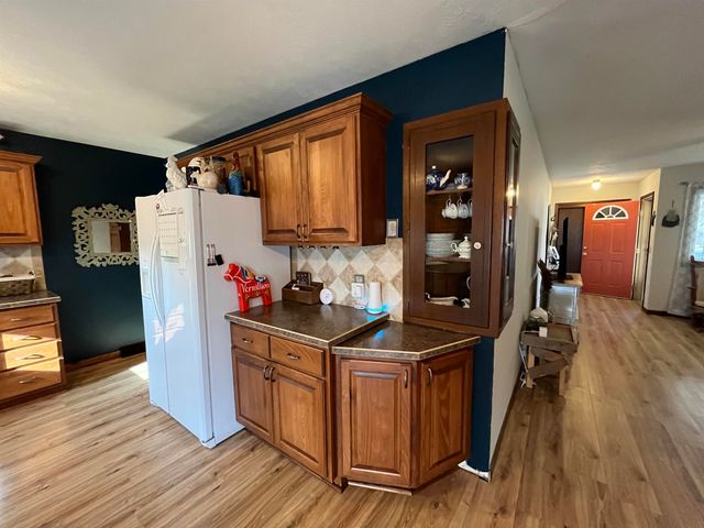 2644 Robin Rd, Salina, KS 67401