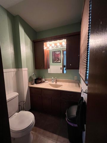 2644 Robin Rd, Salina, KS 67401