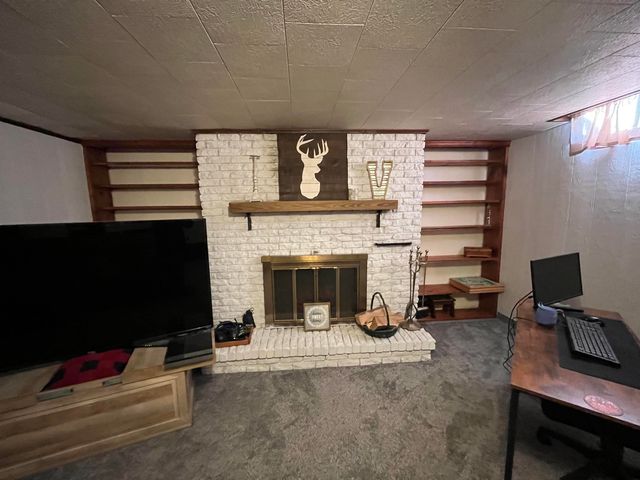 2644 Robin Rd, Salina, KS 67401