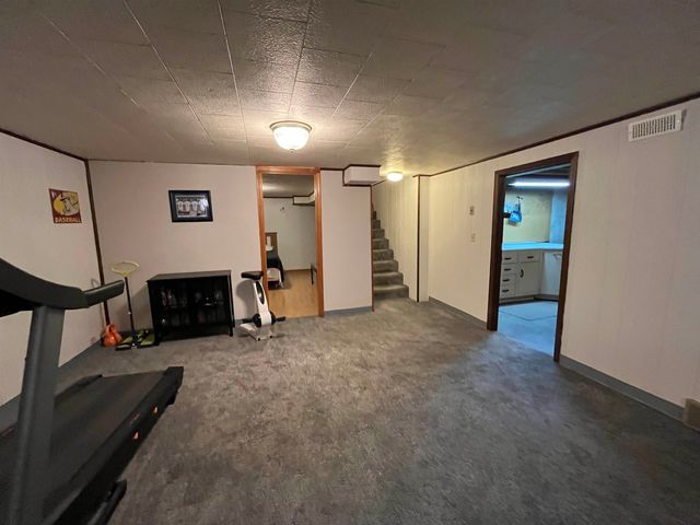 2644 Robin Rd, Salina, KS 67401