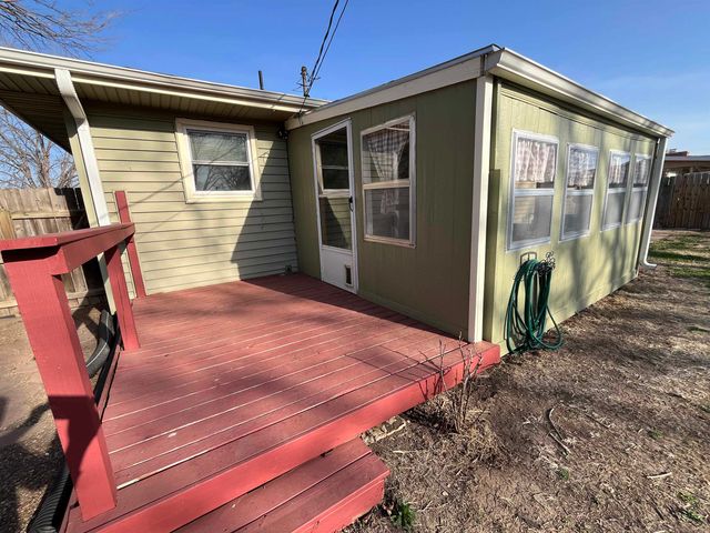 2644 Robin Rd, Salina, KS 67401