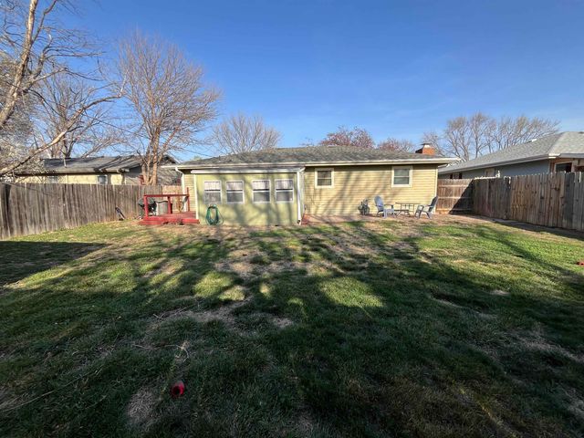 2644 Robin Rd, Salina, KS 67401