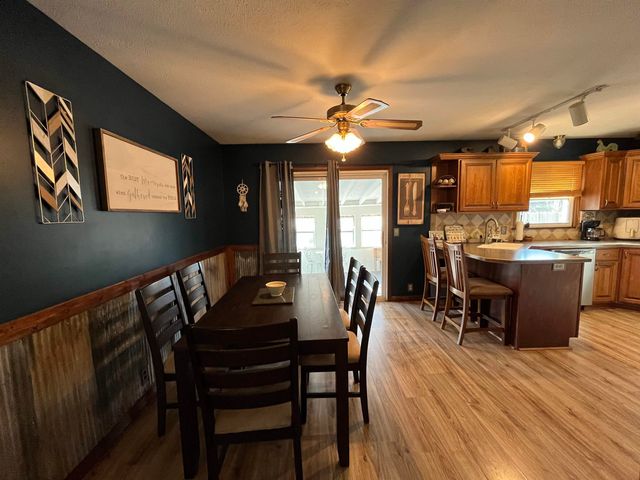 2644 Robin Rd, Salina, KS 67401