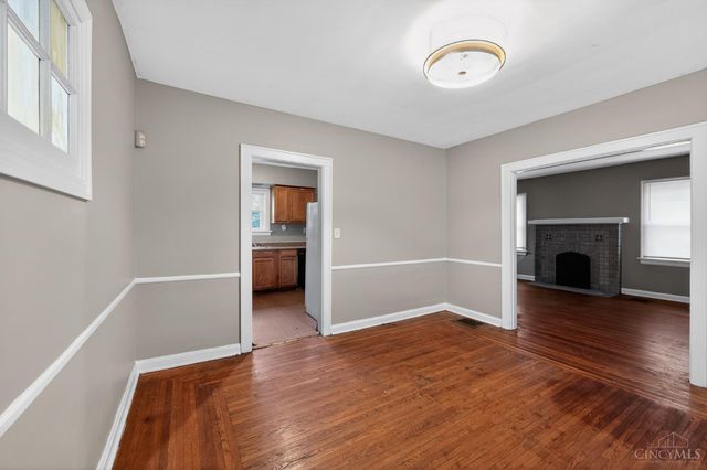 2738 Montana Avenue, Cincinnati, OH 45211