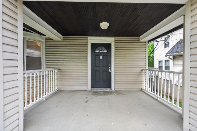 2738 Montana Avenue, Cincinnati, OH 45211