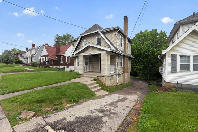 2738 Montana Avenue, Cincinnati, OH 45211