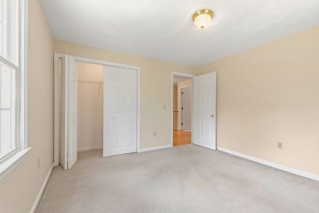 10 Strawstone Ln, Norton, MA 02766