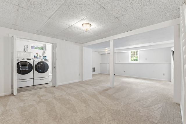 10 Strawstone Ln, Norton, MA 02766