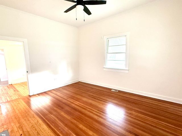 8 Brock Lane, Pelzer, SC 29669