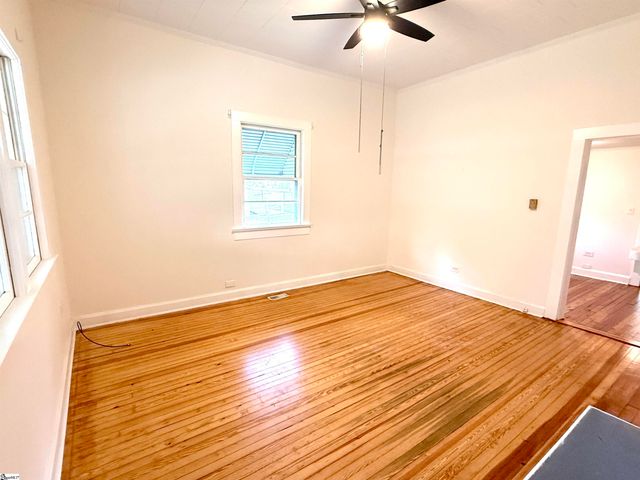 8 Brock Lane, Pelzer, SC 29669