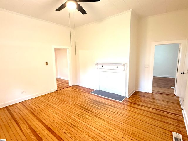 8 Brock Lane, Pelzer, SC 29669