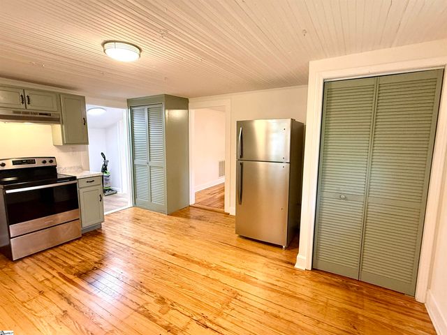 8 Brock Lane, Pelzer, SC 29669