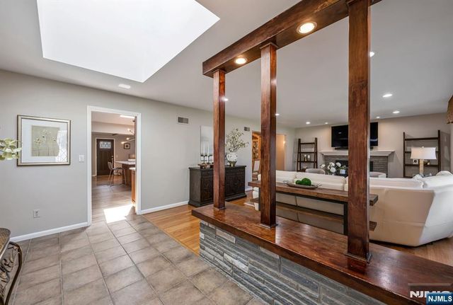 755 Neill Court, Oradell, NJ 07649