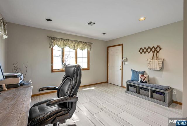 755 Neill Court, Oradell, NJ 07649